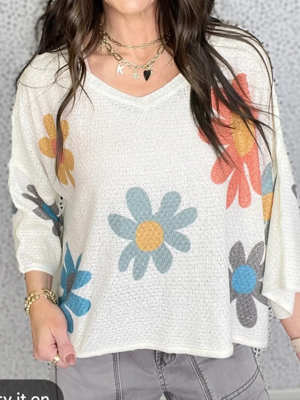 POL Groovy For You V-Neck Flower Print Top In Ivory large - Picture 2 of 16